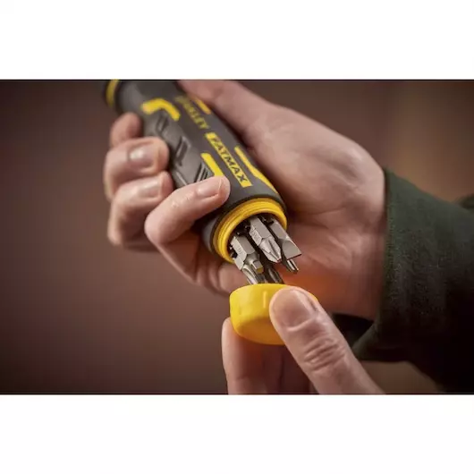 Tournevis Assisté STANLEY 4V Fatmax - FMHT62692-0 2 Tournevis Assisté STANLEY 4V Fatmax - FMHT62692-0 – Image 2